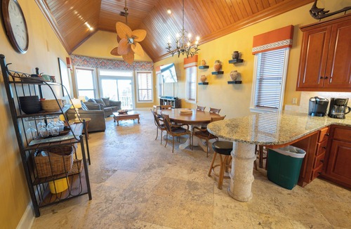 East End House | Pet Friendly, 3BR/3BA, Easy Walking Distance to Shops