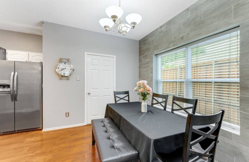 Allen House | Pet-friendly 4-bedroom + Office and Pool
