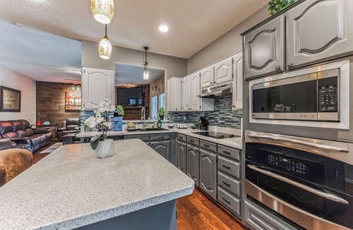 Allen House | Pet-friendly 4-bedroom + Office and Pool