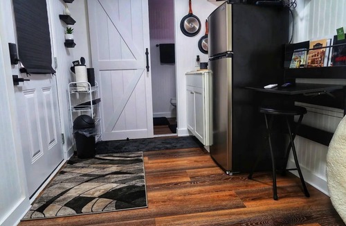 Chillicothe Cabin | Pet Friendly, 45 min from Hocking Hills, Firepit