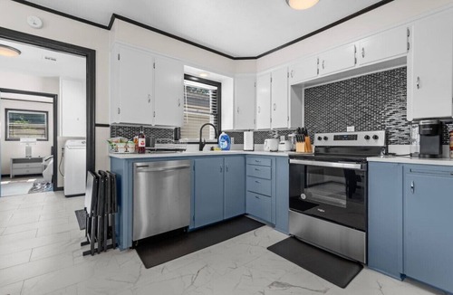 Bartlesville House | Pet Friendly, 5Min Downtown, Backyard & Firepit