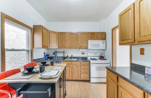 Oak Park House | Pet Friendly: 8 Mi to Chicago - Fenced Backyard!