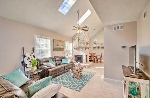 Northeast Pensacola House | Pet-Friendly A-Frame Retreat Near Dtwn + Beaches!