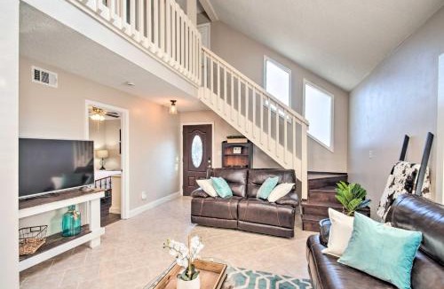 Northeast Pensacola House | Pet-Friendly A-Frame Retreat Near Dtwn + Beaches!