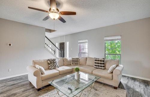 Allen House | Pet-Friendly Allen Home ~ 30 Mi to Dallas!