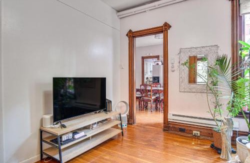 Allentown Apartment | Pet-Friendly Allentown Apt Near Hamilton District!