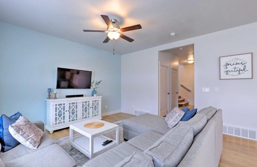 American Fork House | Pet-Friendly American Fork Home with Mtn Views!
