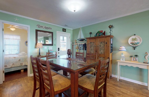 Emerald Isle Cottage | Pet Friendly And Cozy Oceanfront Cottage w/Views From Nearly Every Room
