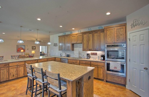 Westminster House | Pet-Friendly Anna Ranch on 13 Acres!