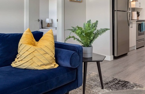 Southwest Calgary Apartment | Pet Friendly Apartment w/Free Underground Parking