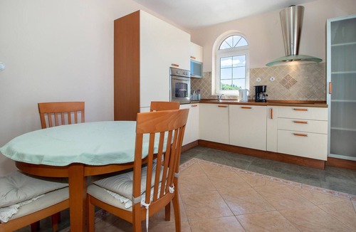 Klanfari Apartment | Pet friendly apartment in Dramalj