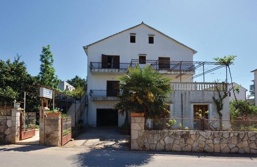 Vrboska Apartment | Pet friendly apartment in Vrboska with WiFi