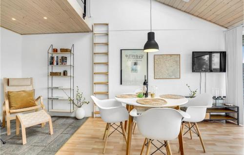 Hejsager Strand Apartment | Pet Friendly Apartment In Haderslev With Kitchen