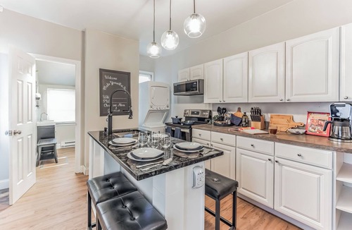 Allentown Apartment | Pet-Friendly Apt Fenced yard Private Parking