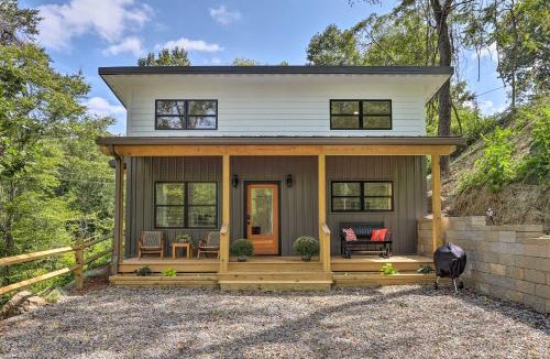 Woodfin House | Pet-Friendly Asheville Retreat w/Hot Tub