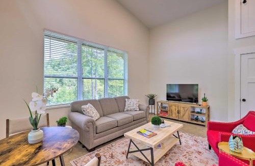 Woodfin House | Pet-Friendly Asheville Retreat w/Hot Tub