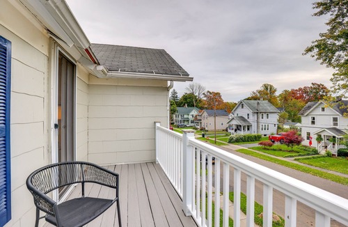 Auburn Apartment | Pet-Friendly Auburn Apartment w/Balcony!