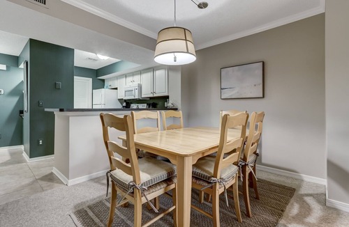 Amelia City House | Pet Friendly | Beautifully Furnished 2nd Floor SailmakerTownhome | 2.5 Minute Walk to the Beach
