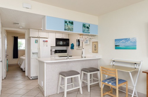 Corpus Christi Condo | Pet-Friendly Beachside Condo | Steps to the Sand & Patio