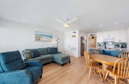 Corpus Christi Condo | Pet-Friendly Beachfront Condo | Heated Pool & Gulf Views