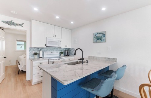 Corpus Christi Condo | Pet-Friendly Beachfront Condo | Heated Pool & Gulf Views