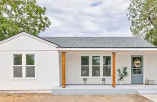 San Angelo House | Pet friendly beautiful