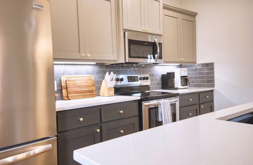 Bella Vista House | Pet-Friendly Bella Vista Home w/King Bed, Kitchen & Trail Access