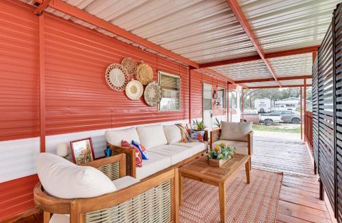 Brownwood House | Pet-Friendly Brownwood Home: Walk to Lake!