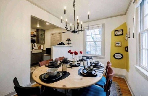 Old Fourth Ward House | Pet Friendly Bungalow Steps to Inman Park