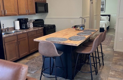 Suncoast Estates House | Pet Friendly Cozy 2-bedroom manufactured home with accessible feature's