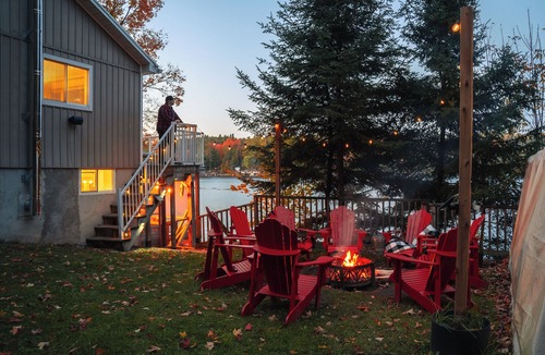 Catchacoma Cottage | Pet Friendly Cabin in the Kawarthas on the Lake