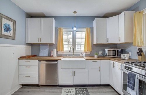 Cambridge House | Pet-Friendly Cambridge Home - Walk to River!