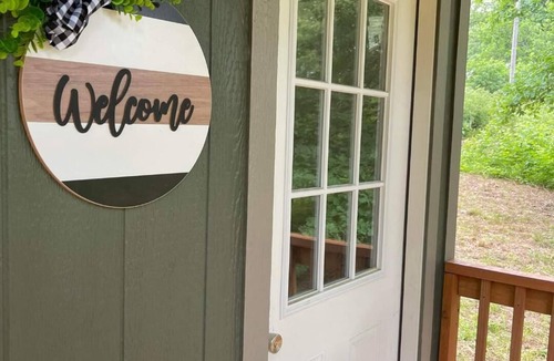 Saint Joe Cabin | Pet friendly Camping cabin close to Buffalo River