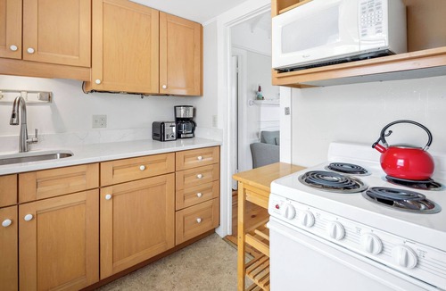 North Truro House | Pet Friendly Cape Cottage