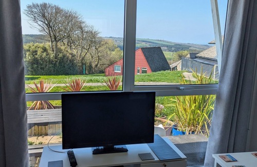 Bude Ski Chalet | Pet friendly chalet . Sleeps 5n