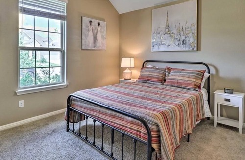Pflugerville House | Pet-friendly & Charming Pflugerville Home ~ 25 Mi to Austin!