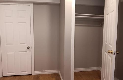 Rosemount House | Pet Friendly Cheap Kitchener-WLU Airport Stay Best Location