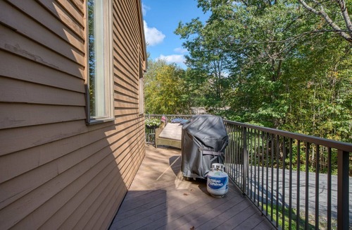 West Hartford Condo | Pet Friendly, Comm. Pool, Club - Deere Run 10A*