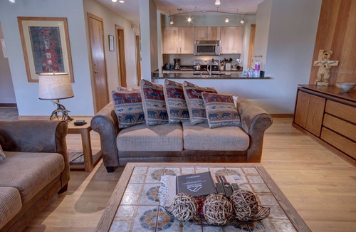 Keystone Condo | Pet Friendly Condo w/Balcony & Views, Pool/Hot Tub