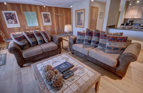 Keystone Condo | Pet Friendly Condo w/Balcony & Views, Pool/Hot Tub