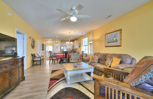 Lewes Condo | Pet Friendly Condo with Community Pool