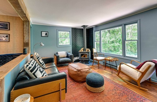 Marble Dale Cabin | Pet-Friendly Connecticut Cabin w/ Deck & Fire Pit!