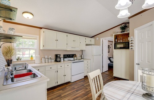 Corbin House | Pet-Friendly Corbin Vacation Rental ~ 4 Mi to Town