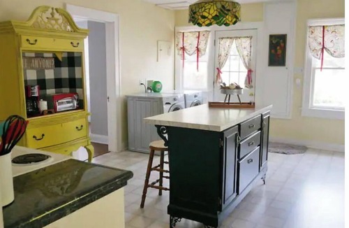 Amarillo House | Pet-Friendly Craftsman Home w/Fenced Yard, Garage, in Central Amarillo