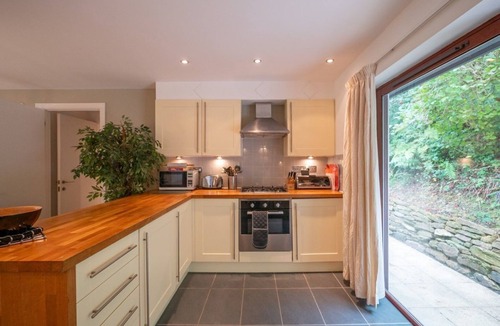 Carnon Downs Cottage | Pet friendly Croft Cottage