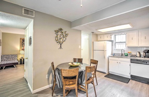 North Dallas House | Pet-Friendly Dallas Home w/Grill ~ 10 Mi to Dtwn!