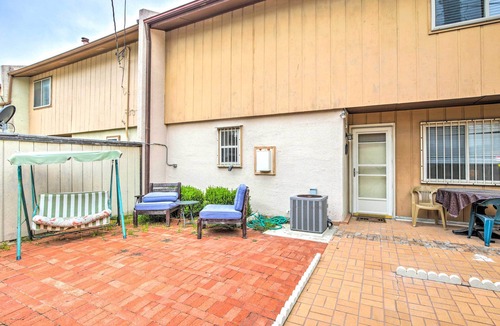 North Dallas House | Pet-Friendly Dallas Home w/Grill ~ 10 Mi to Dtwn!