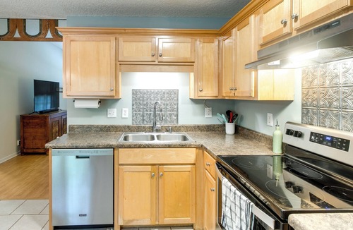 Darien House | Pet-Friendly Darien Vacation Rental w/Patio!