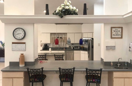 Dover House | Pet-Friendly Dover Retreat w/Yard & Pool Table!