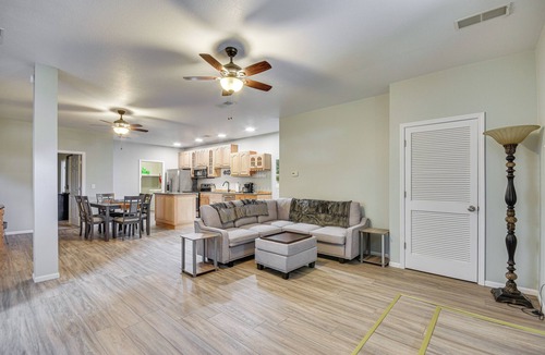 Fulton Apartment | Pet-friendly Downtown Fulton Apt w/Smart TV!